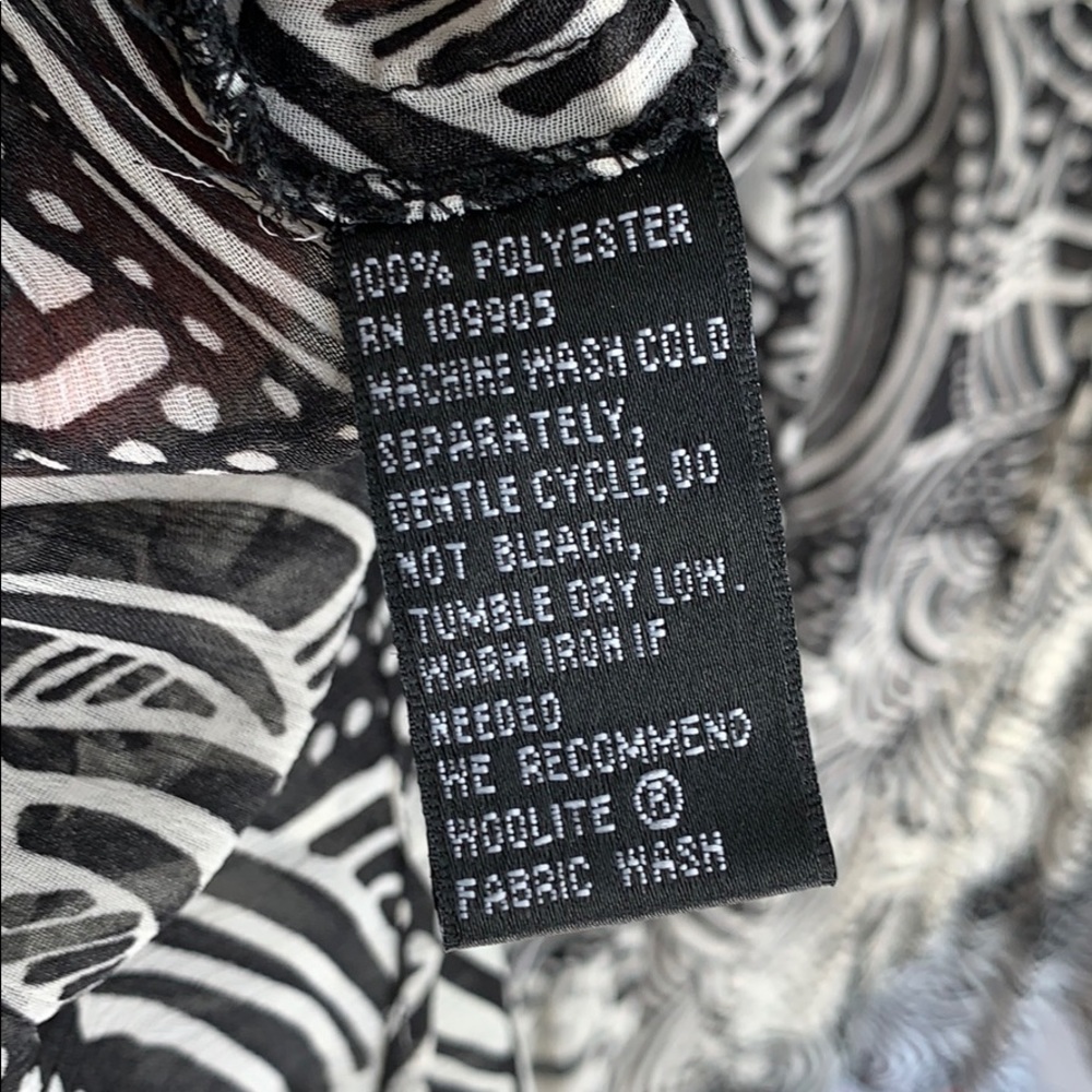 Essentials By Milano Sheer, Patterned Tunic - image 5